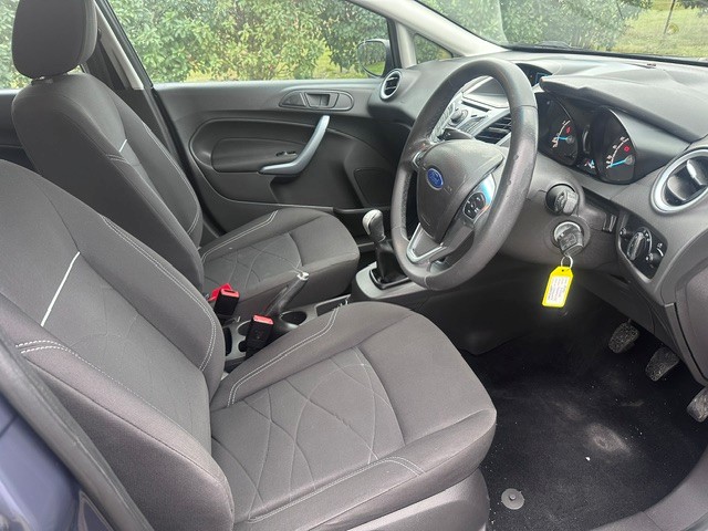2014 Ford Fiesta Trend - Image 8