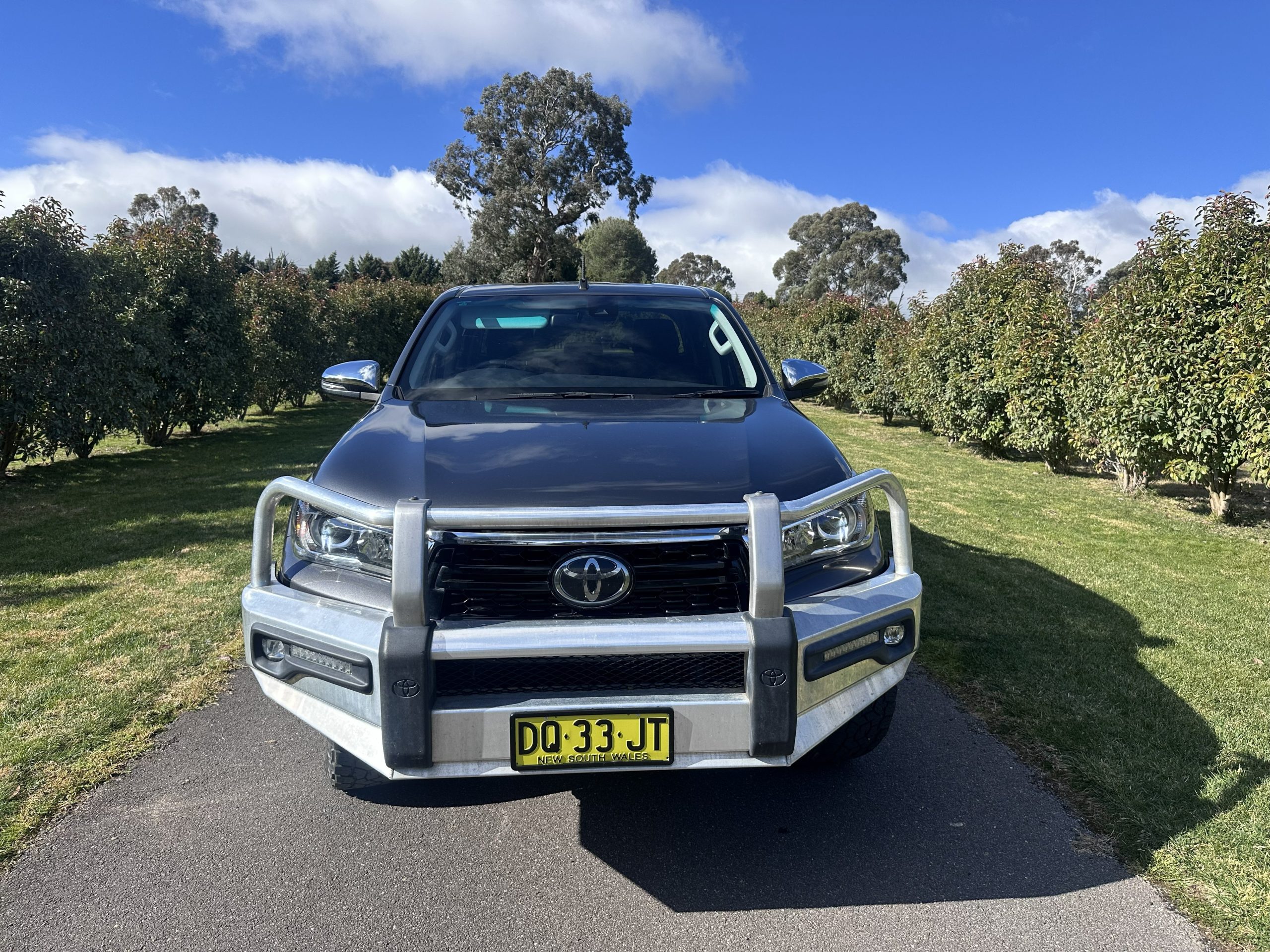 2020 Hilux 4x4 SR5 Dual Cab - Image 3