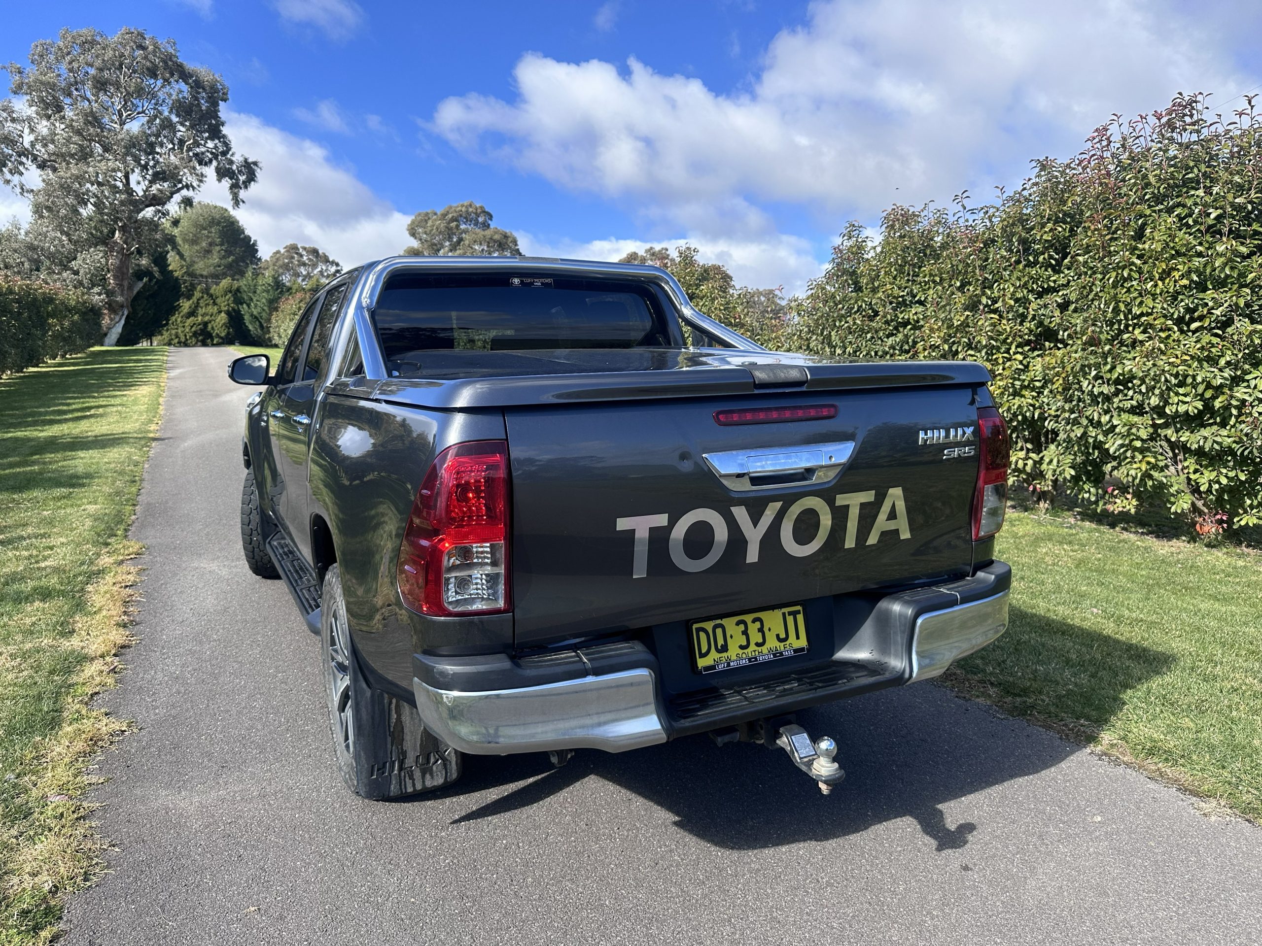 2020 Hilux 4x4 SR5 Dual Cab - Image 12
