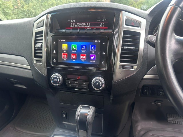 2020 Mitsubishi Pajero GLX - Image 5