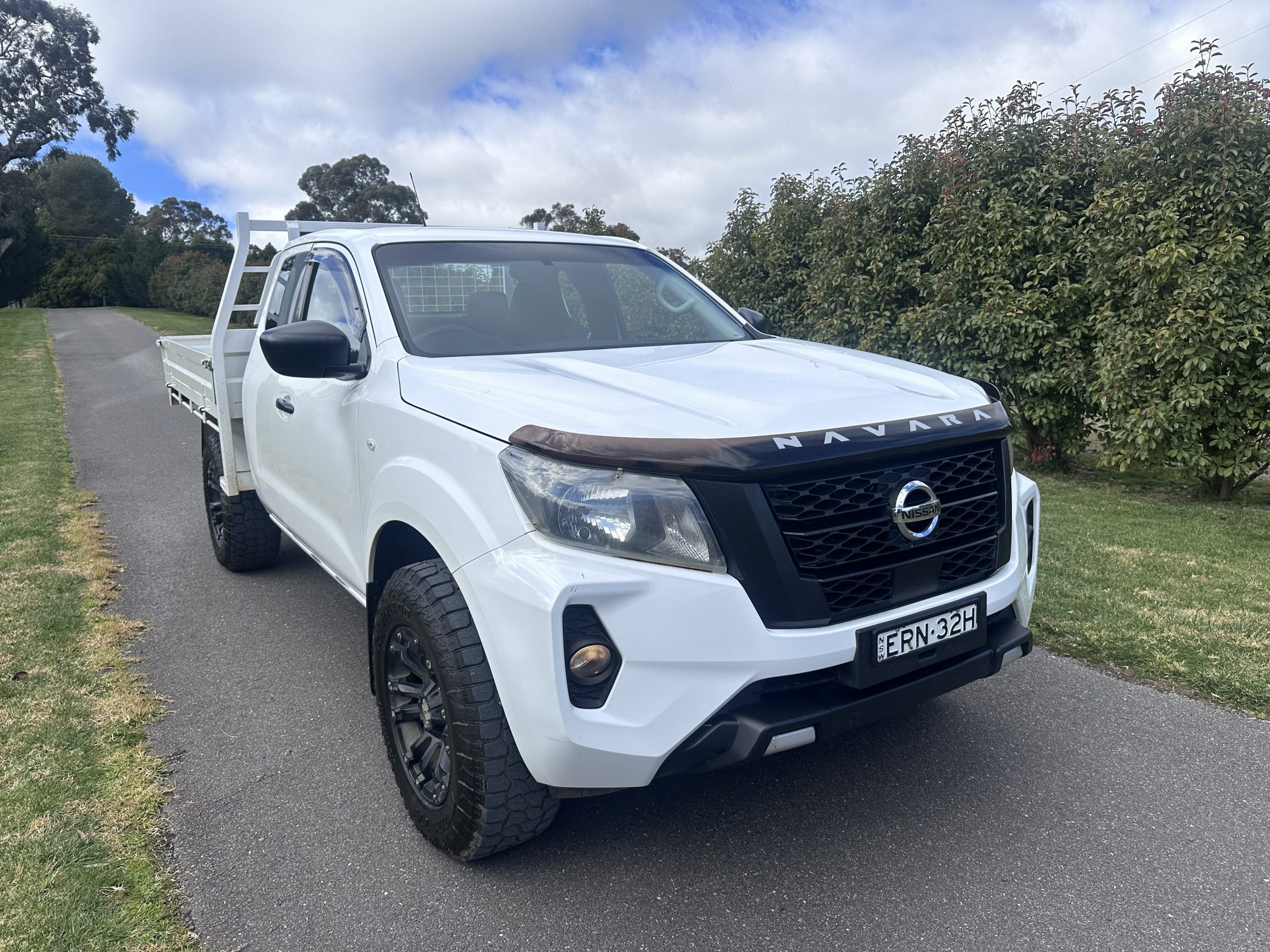 2021 Nissan Navara SL - Image 2
