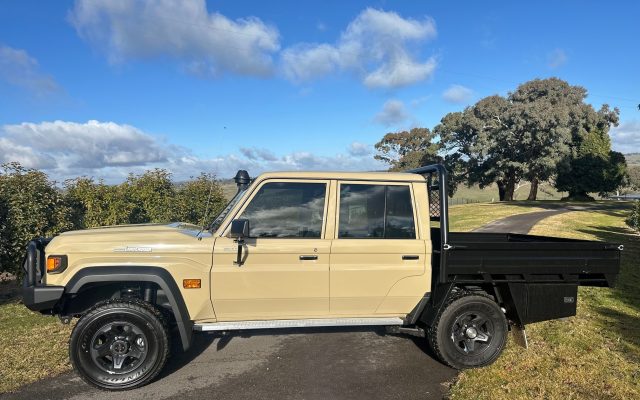 2025 TOYOTA LANDCRUISER 70 SERIES LC76 GXL + DIFF LOCKS - Image 3