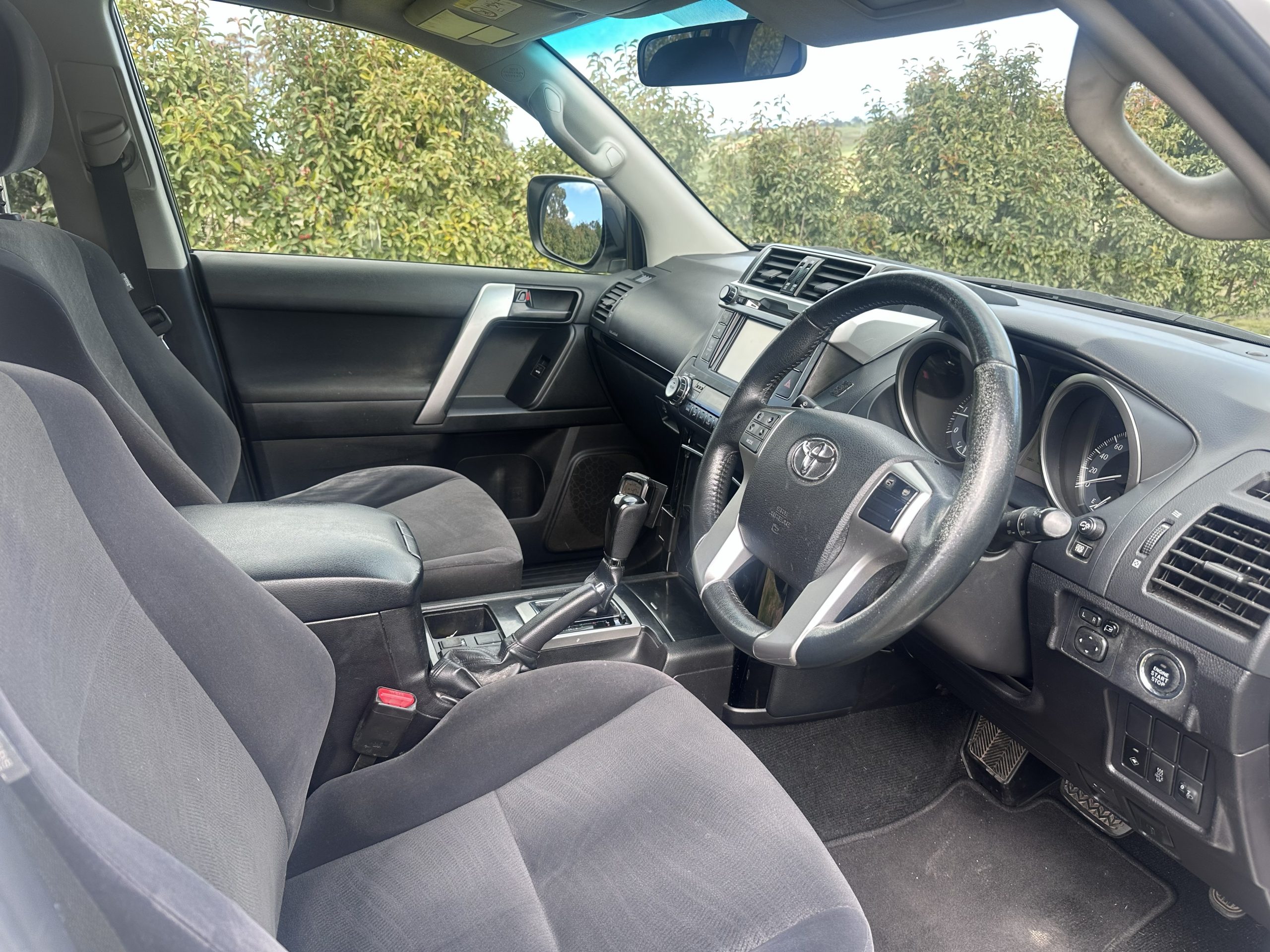 2015 Toyota Prado GXL - Image 6